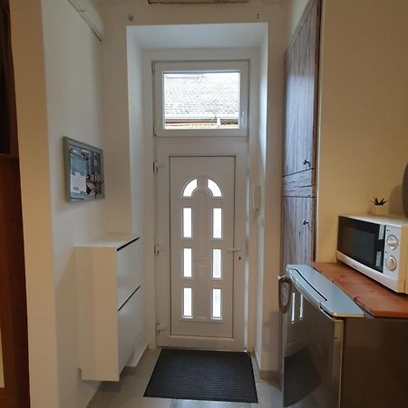 Cozy Studio With Air Condition Freshly Renovated Βουδαπέστη Εξωτερικό φωτογραφία