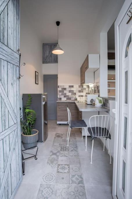Cozy Studio With Air Condition Freshly Renovated Βουδαπέστη Εξωτερικό φωτογραφία