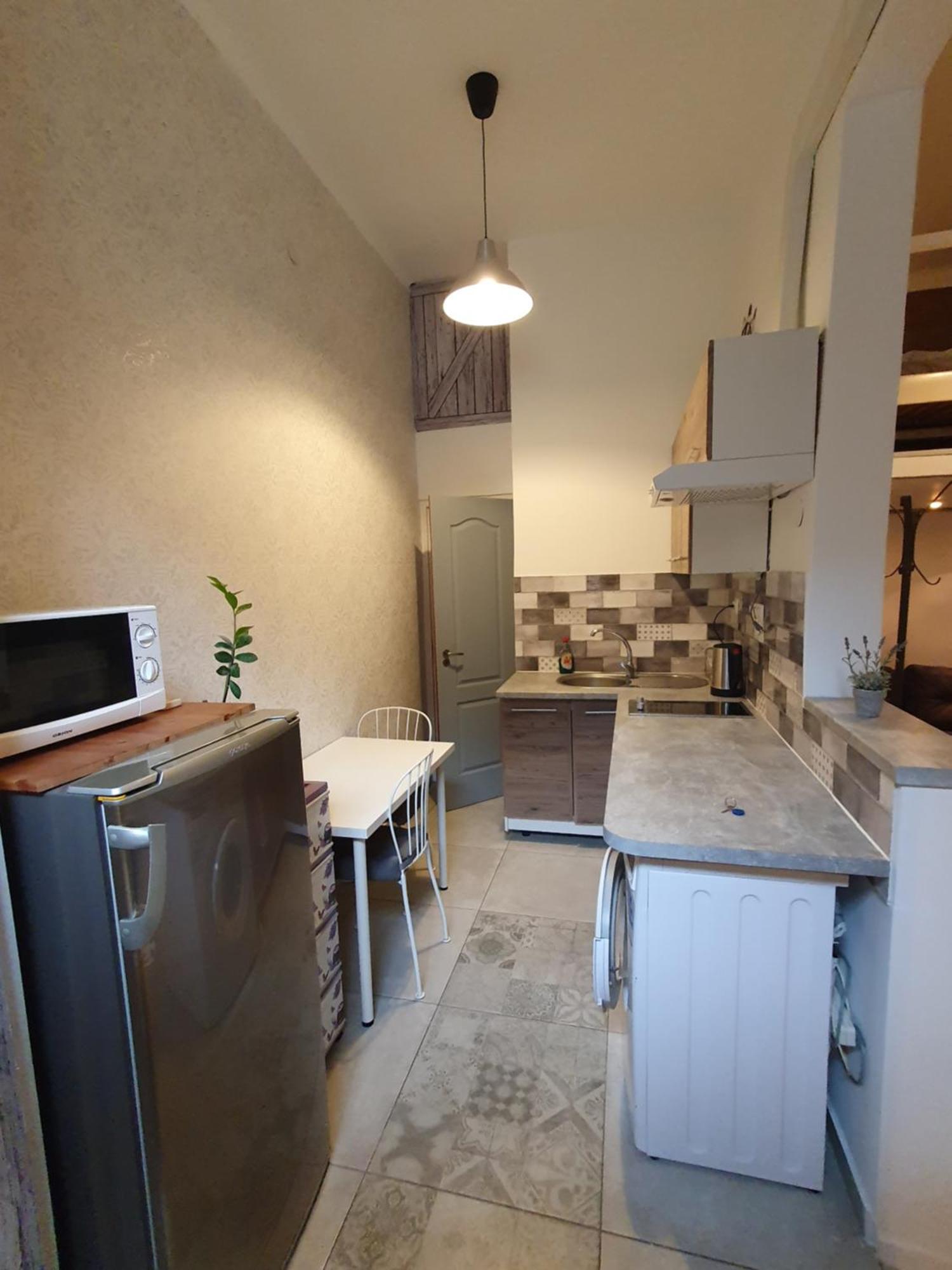 Cozy Studio With Air Condition Freshly Renovated Βουδαπέστη Εξωτερικό φωτογραφία